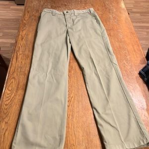 Men’s 34x36 carhartt tan colored pants great condition and thick!